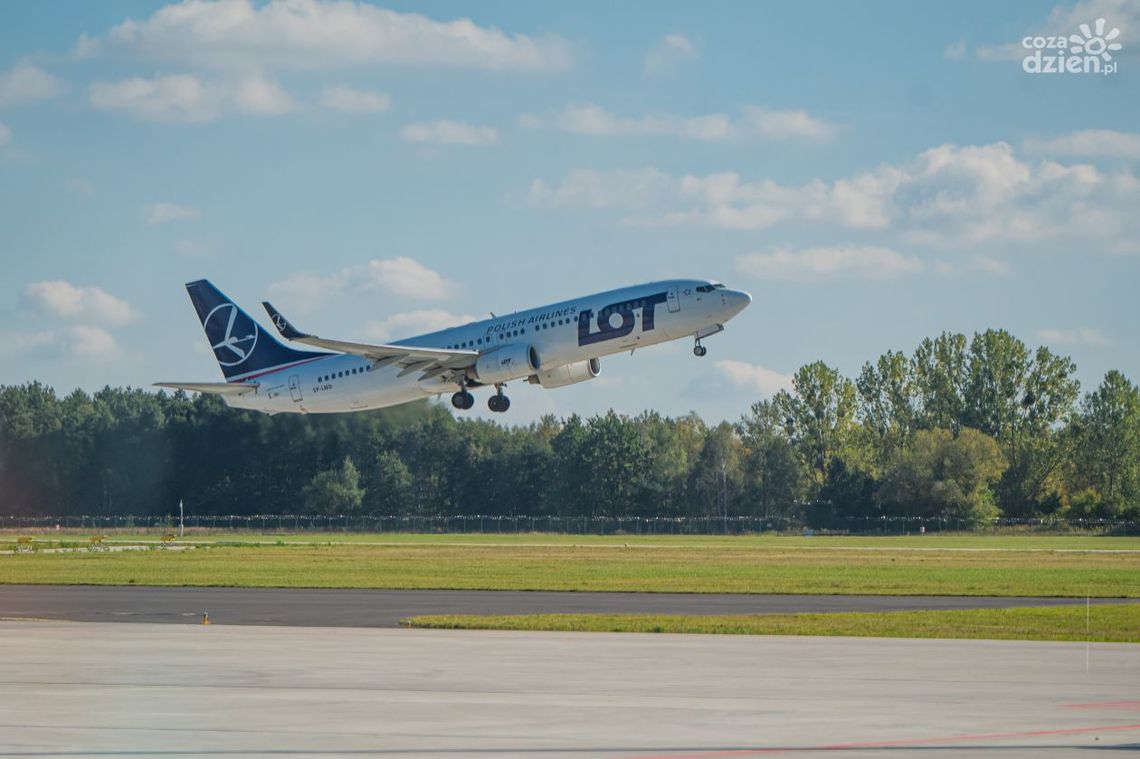 Piorun uderzył w samolot?