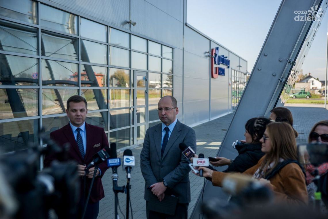 PiS apeluje do prezydenta. Prezydent odcina się od liderów PO