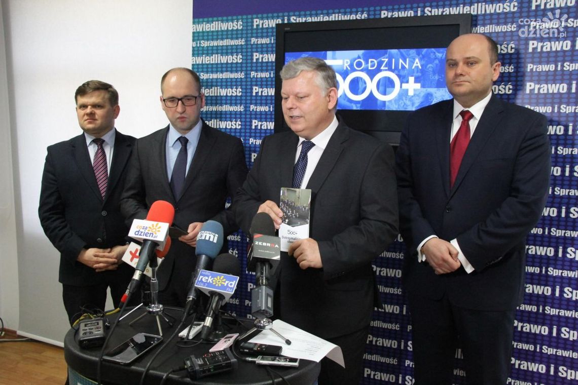 PiS o inauguracji programu 500+