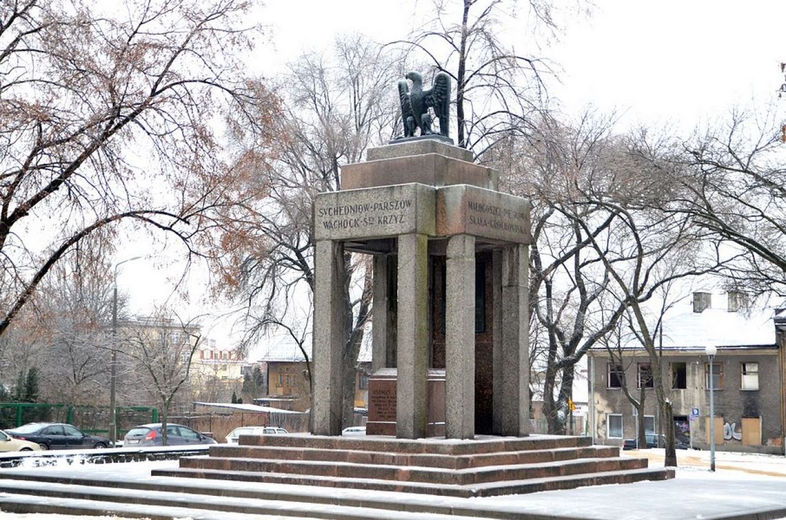 Plac Żołnierzy 72 PP- kiedy przebudowa? Plac Żołnierzy 72 PP- kiedy przebudowa?