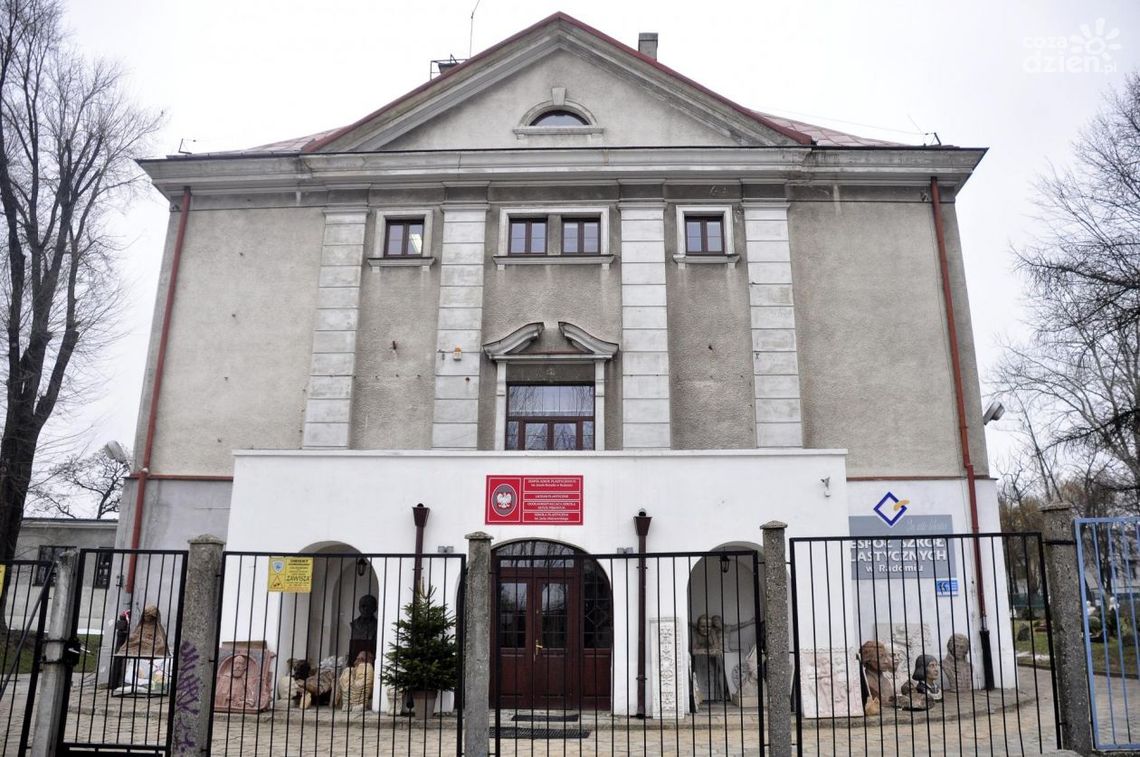 "Plastyk" dostał pieniądze na remont. Miasto ogłasza przetarg