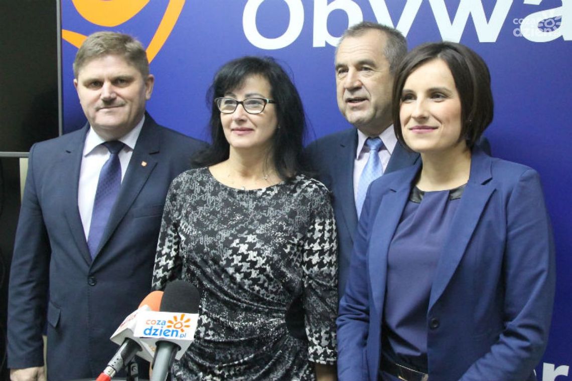 PO o lotnisku i Caracalach