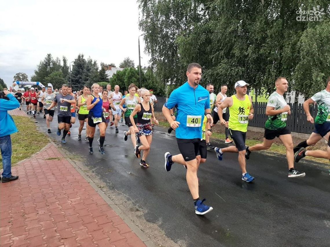 Pobiegli o puchar wójta gminy Wierzbica Pobiegli o puchar wójta gminy Wierzbica