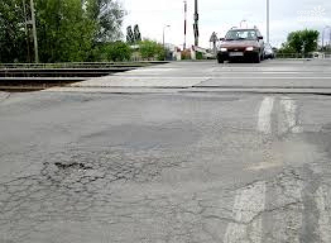 Pociąg uderzył w TIR-a na trasie Warszawa - Radom!