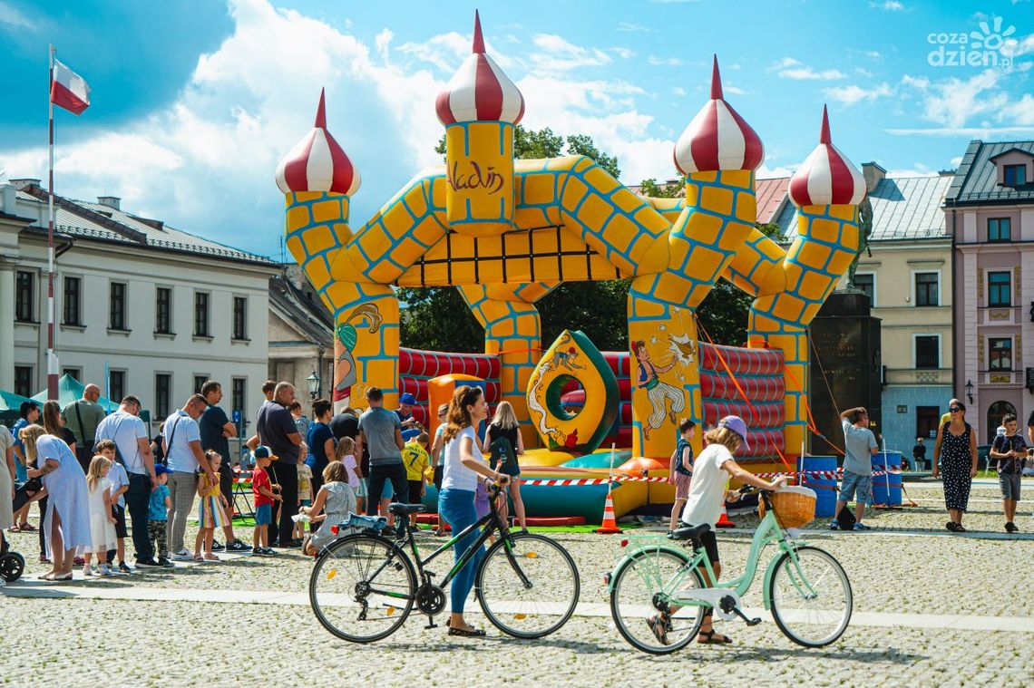 Pociągiem na wakacje! Mieszkańcy Radomia ruszą w niedzielę na Rynek!