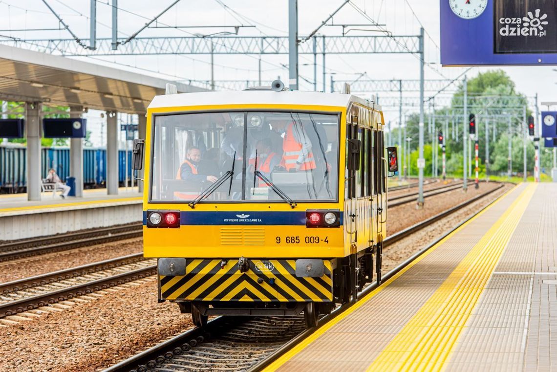 Pociągiem z Warki do Radomia