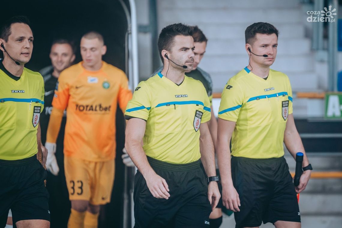 Początkowo Marciniak, w końcu Krasny. Znamy arbitra meczu Radomiaka Radom z Wartą