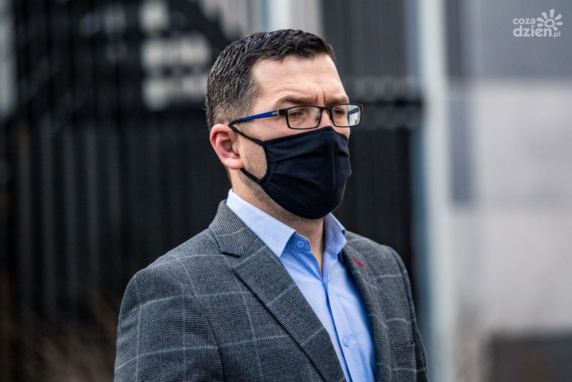 Podlewski: Za wyrzucanie pieniędzy zostaje się prezesem 