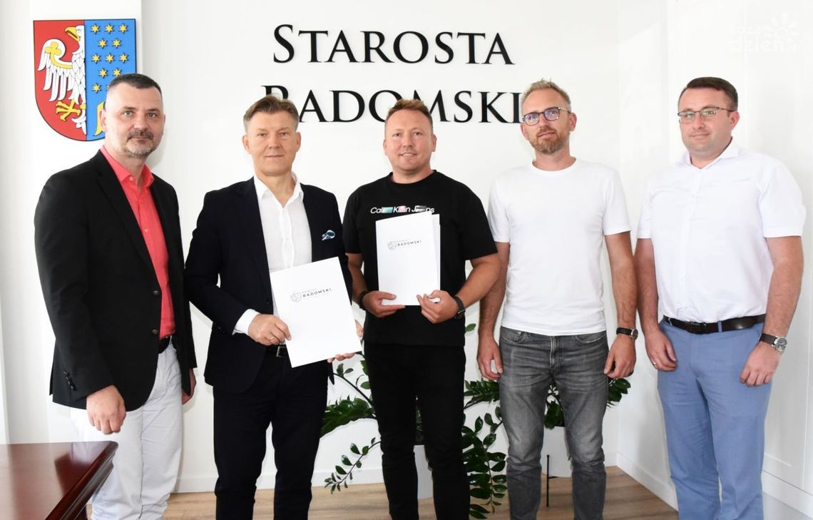 Podpisano umowy na instalacje fotowoltaiczne Podpisano umowy na instalacje fotowoltaiczne