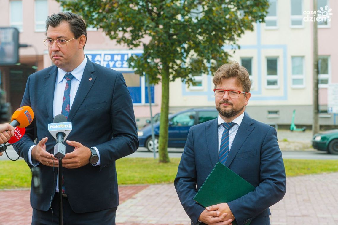 Podwyżki dla medyków. Pieniądze z kontraktu z NFZ nie wystarczą