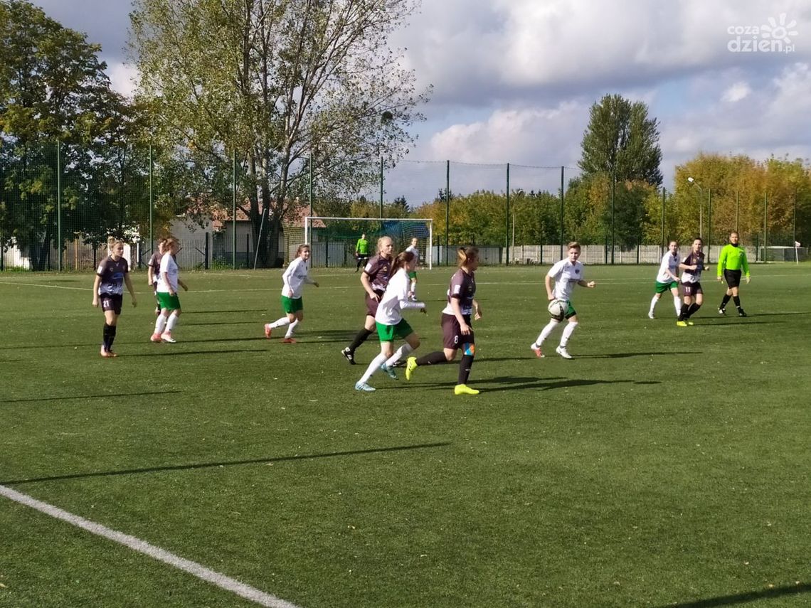 Pogrom w Białymstoku. Trwa zwycięska passa piłkarek Zamłynia