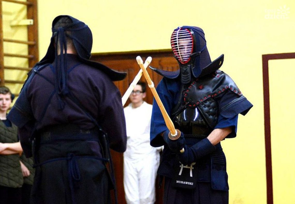 Pokaz szermierki i japońskiej sztuki walki Pokaz szermierki i japońskiej sztuki walki