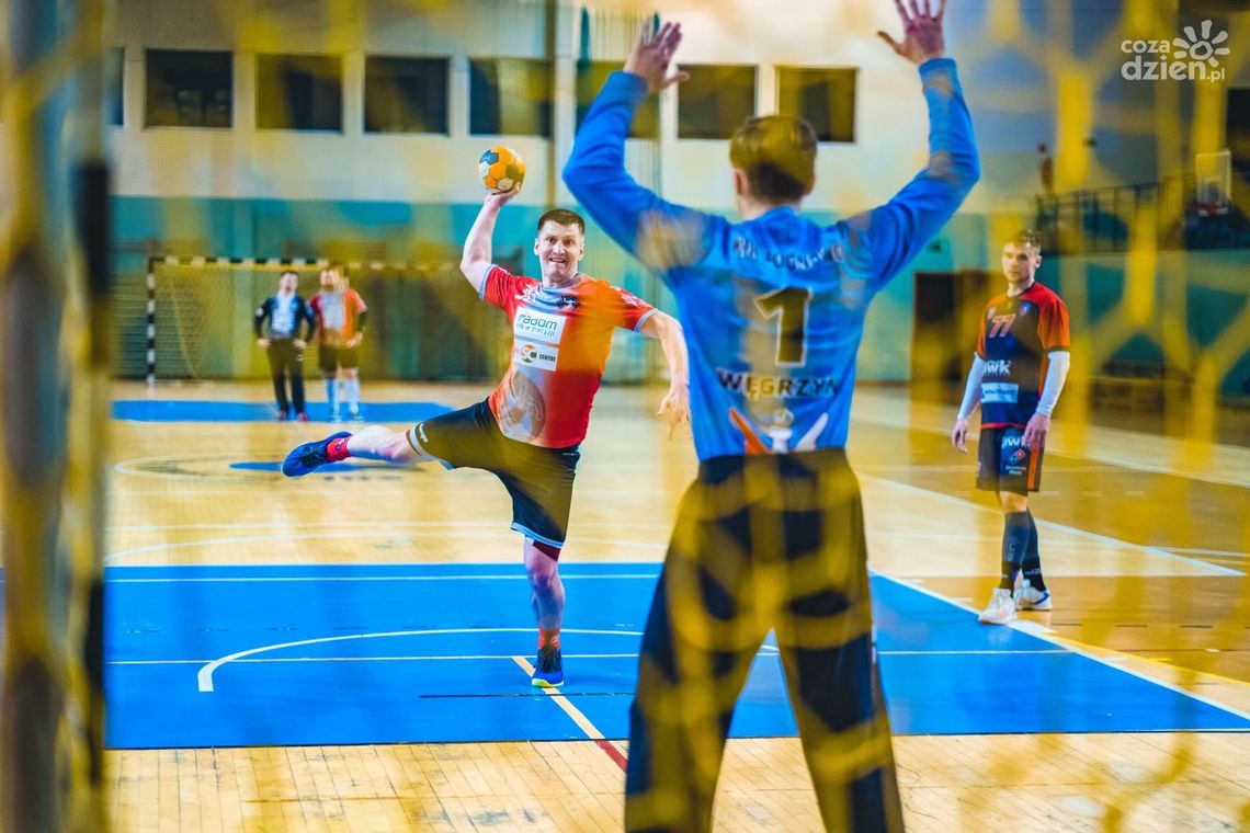 Pokonali lidera. Teraz czas Uniwersytetu na outsidera