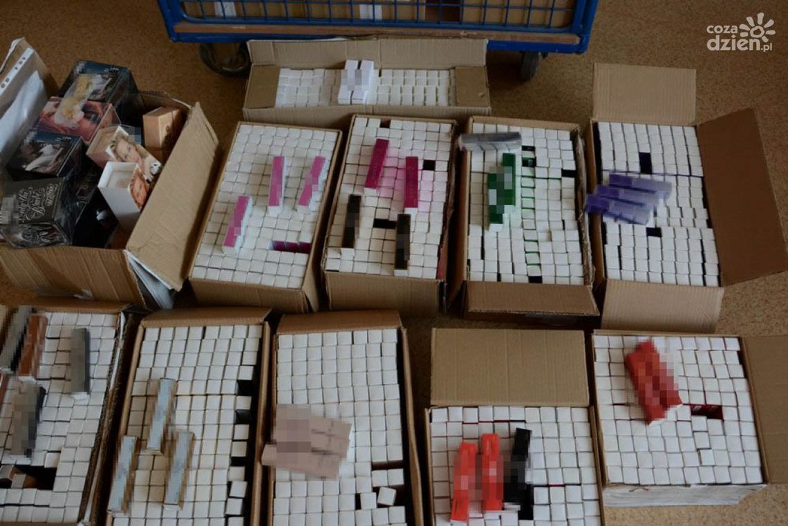 Pół miliona w podrabianych perfumach