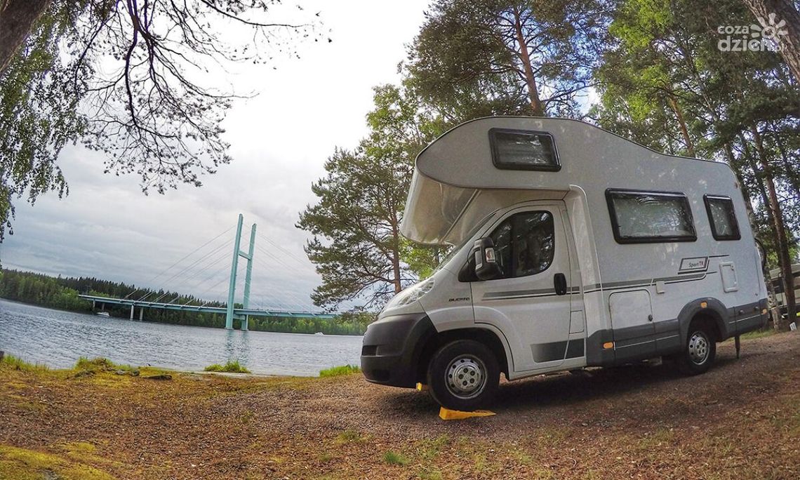 Pola kempingowe w Polsce - co warto wiedzieć?