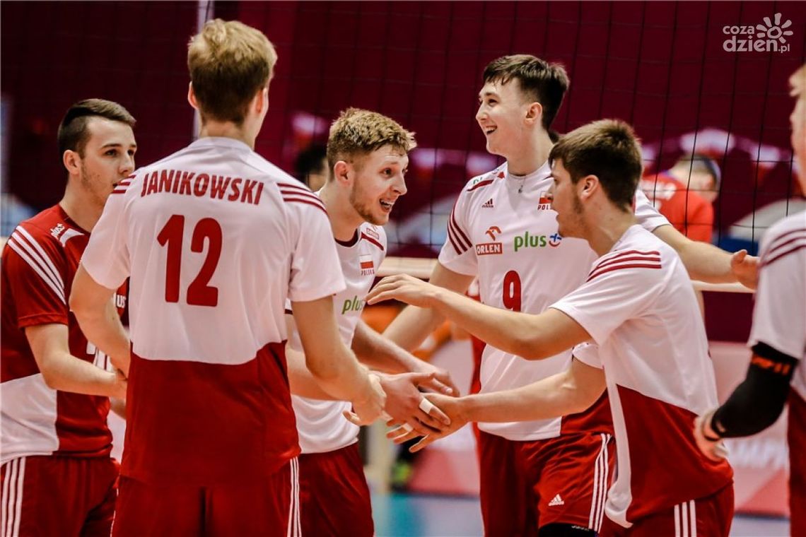Polacy zagrają o 11. miejsce mistrzostw świata juniorów. Firszt zdobył siedem punktów