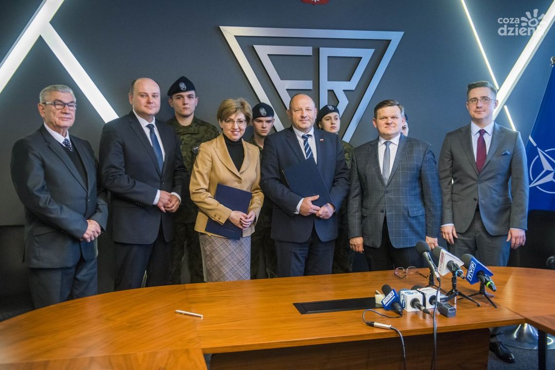 Połączenie praktyki z edukacją