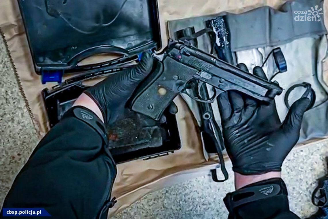 Policja rozbiła grupy przestępcze z terenu województwa mazowieckiego i pomorskiego