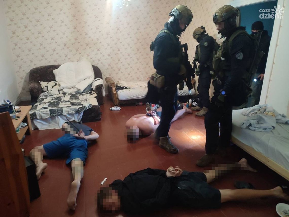 Policja skonfiskowała 40 kg mefedronu Policja skonfiskowała 40 kg mefedronu