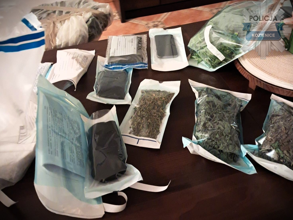Policja zabezpieczyła blisko 5 kg narkotyków. Trzech mężczyzn w areszcie
