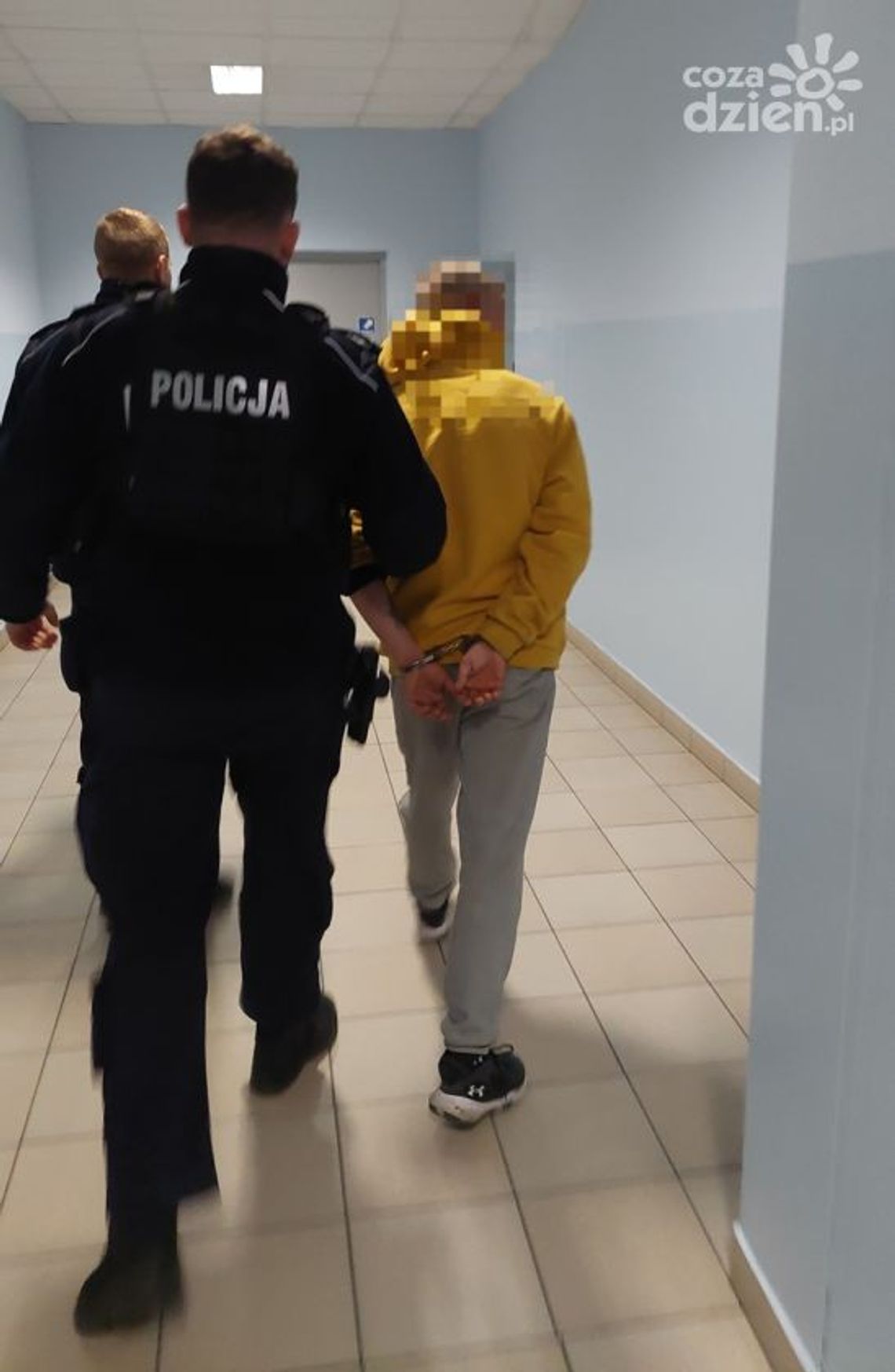 Policja zatrzymała podejrzanego o napad na sklep [WIDEO]