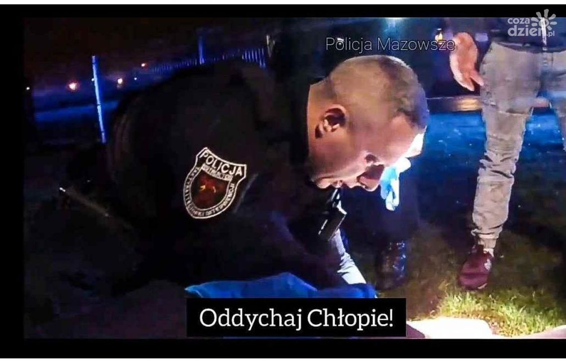 Policjanci uratowali samobójcę. Opublikowano film z interwencji! Policjanci uratowali samobójcę. Opublikowano film z interwencji!
