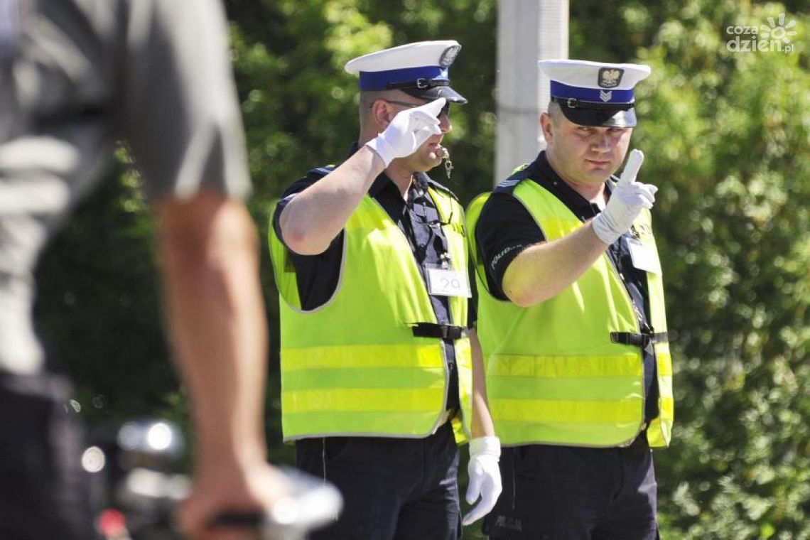 Policjanci walczyli o finał i... organizowali piknik