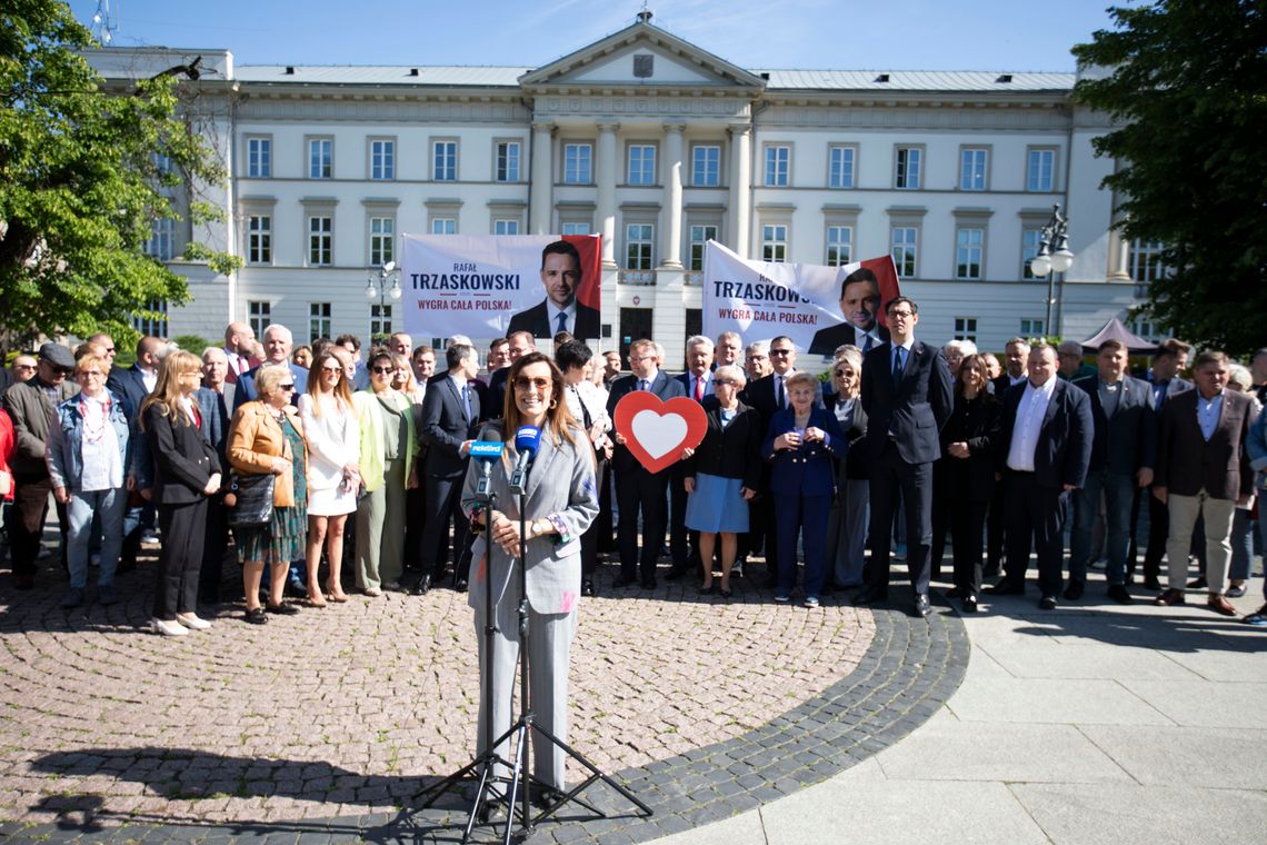 Politycy zachęcają do głosowania na Rafała Trzaskowskiego