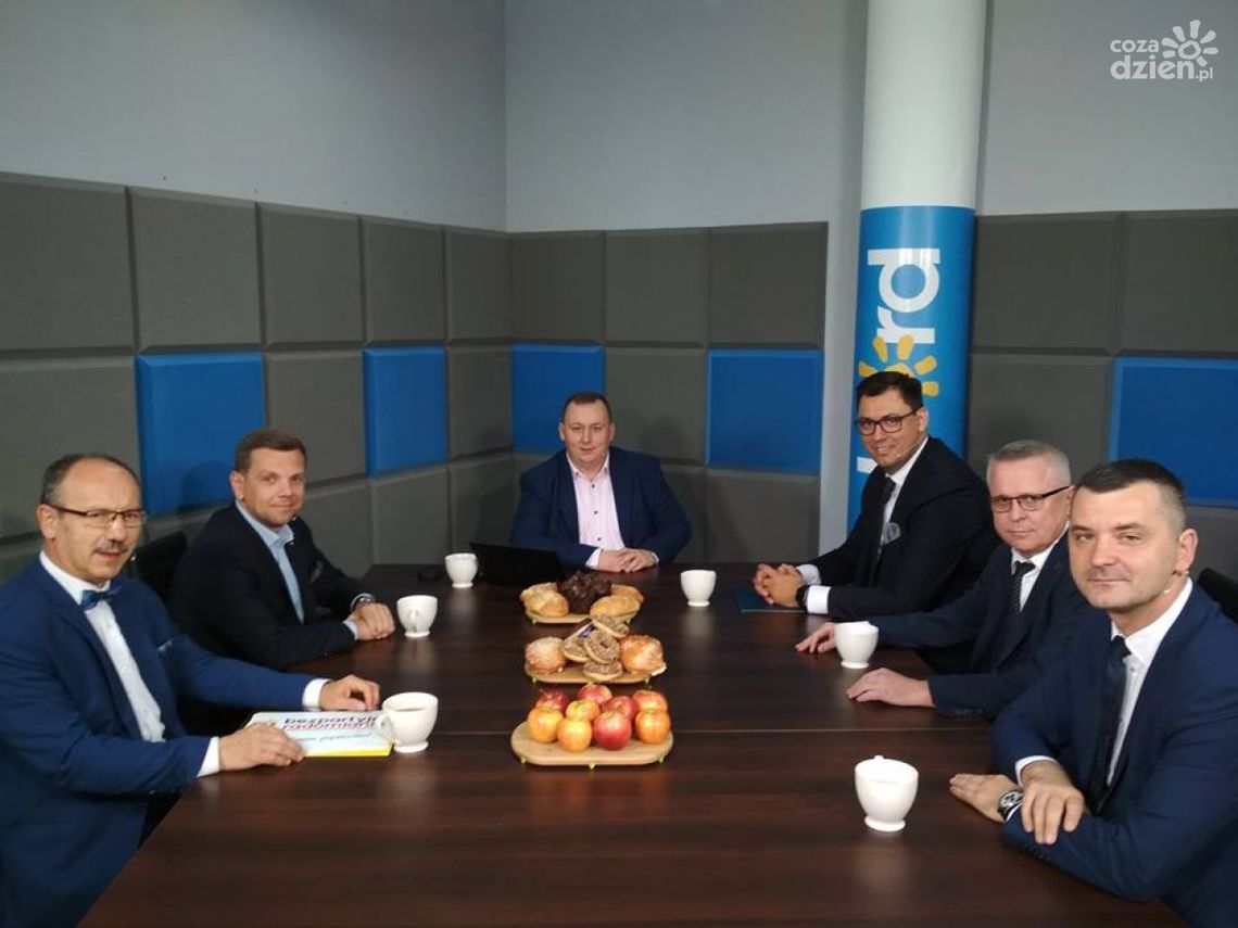 Polityka na śniadanie. Oglądaj na żywo! Polityka na śniadanie. Oglądaj na żywo!