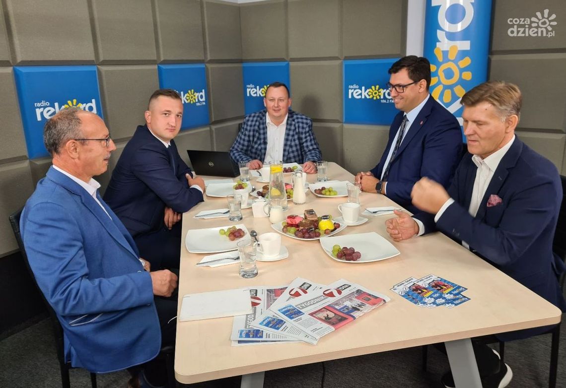 Polityka na śniadanie: Oglądaj na żywo!