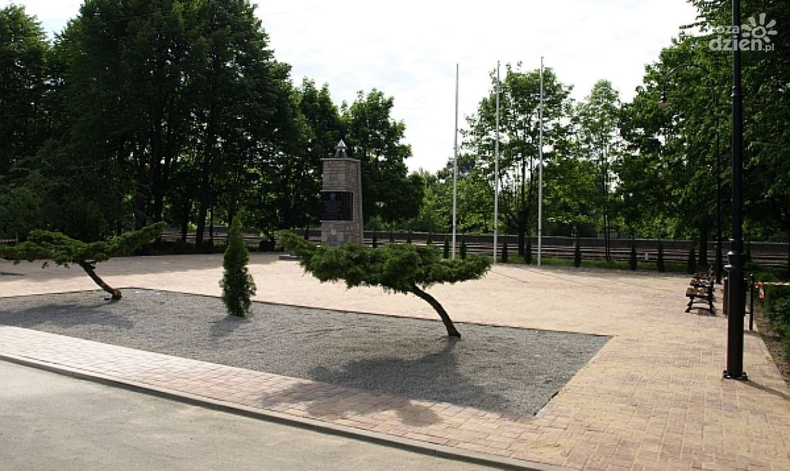 Pomnik upamiętniający tragiczne wydarzenia odnowiony!