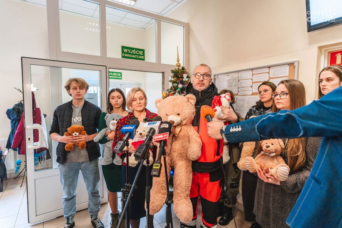 Ponad 1000 pluszaków dla małych pacjentów Ponad 1000 pluszaków dla małych pacjentów