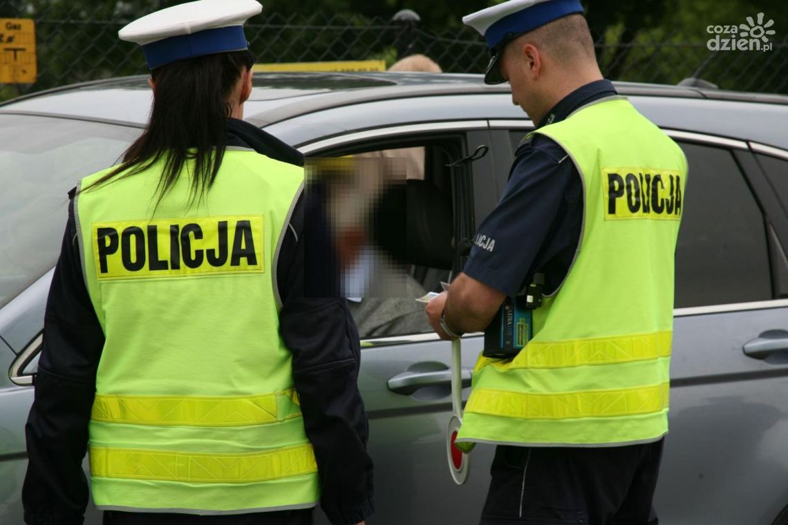 Ponad 1300 kierujących bez pasów