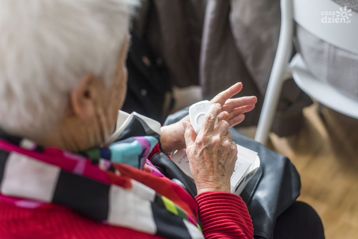 Ponad 2 mln zł na aktywizację seniorów z Mazowsza Ponad 2 mln zł na aktywizację seniorów z Mazowsza