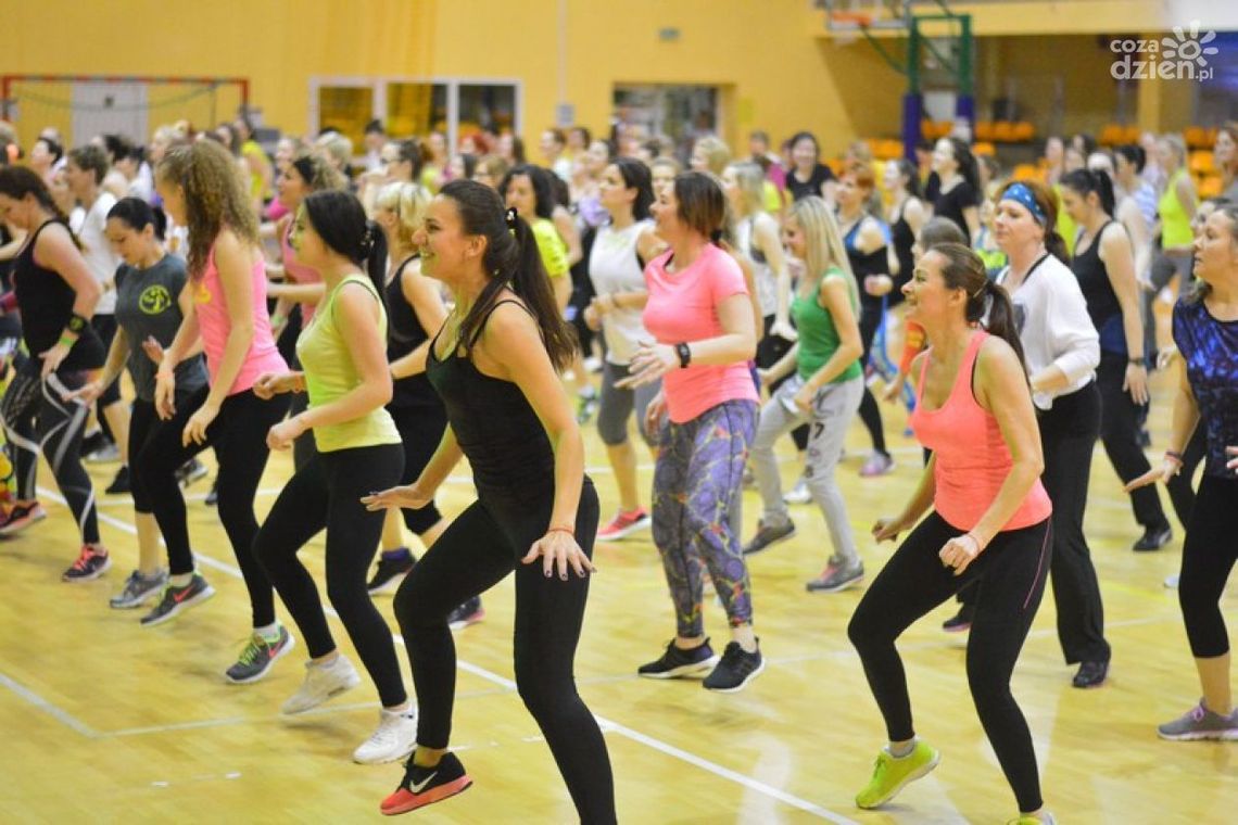Ponad 250 osób tańczyło zumbę! Ponad 250 osób tańczyło zumbę!