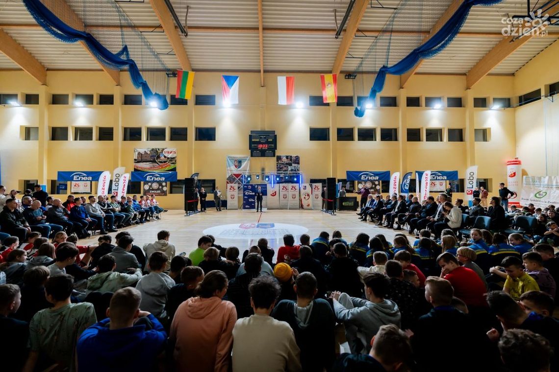 Ponad 40 klubów i 600 uczestników II edycji Zwoleń Handball Cup. Rywalizacja od piątku do niedzieli w trzech halach [WYWIAD]