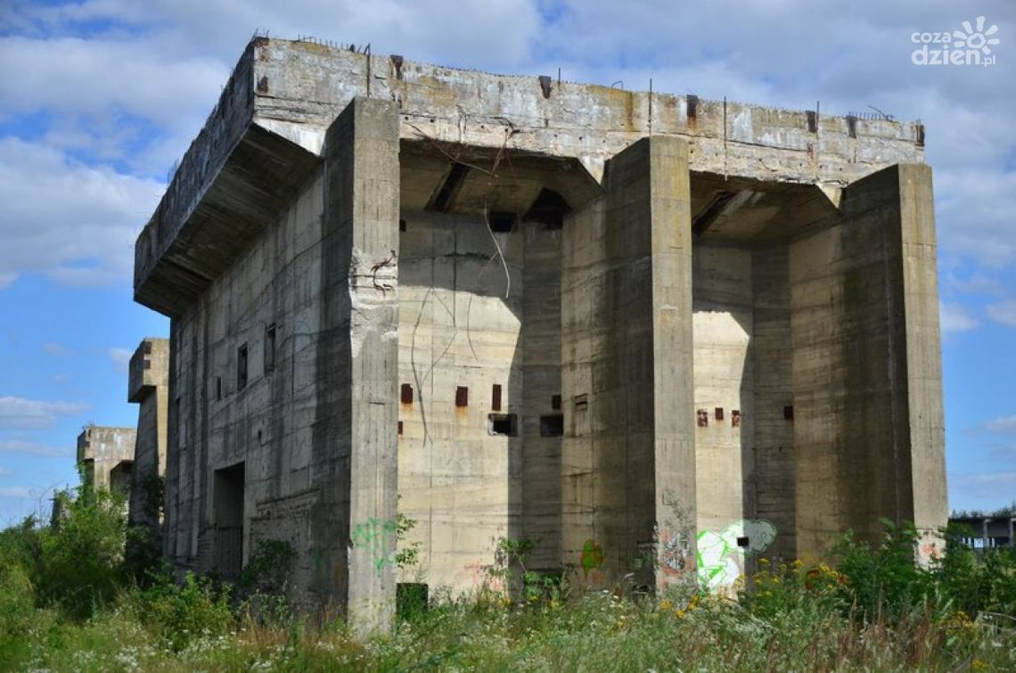 Ponura historia cementowni "Wierzbica"