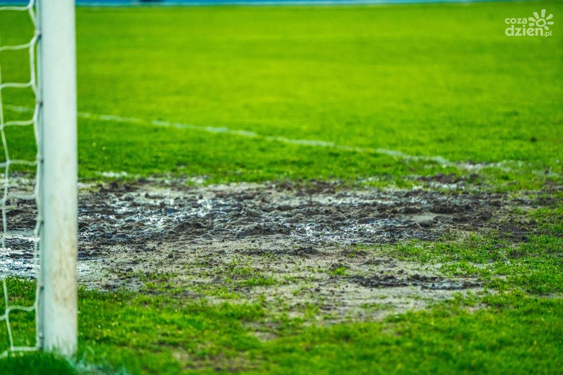 Porażka Broni Radom z Unią w Skierniewicach. Pechowa 13. kolejka Porażka Broni Radom z Unią w Skierniewicach. Pechowa 13. kolejka