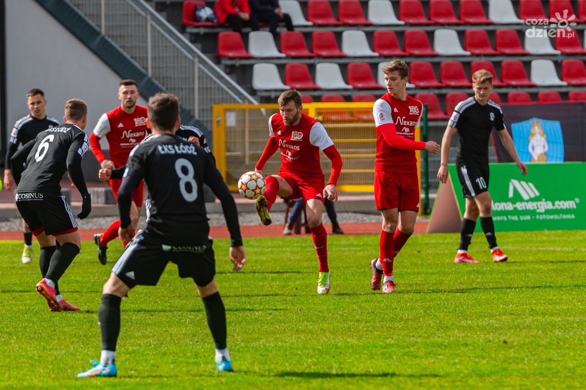 Porażka Pilicy Białobrzegi w Łodzi. ŁKS skompletuje piłkarskiego hat-trika?