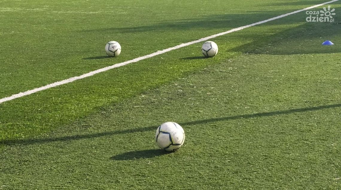 Porażka Prochu w Trąbkach. Bez goli w derbach Porażka Prochu w Trąbkach. Bez goli w derbach