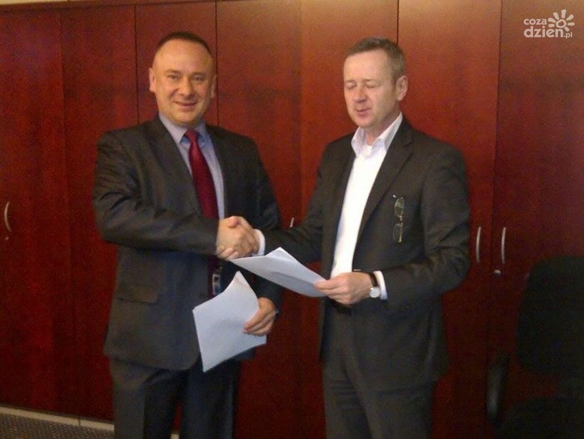 Port Lotniczy wie, kto dostarczy paliwo! A za miesiąc kontrola!