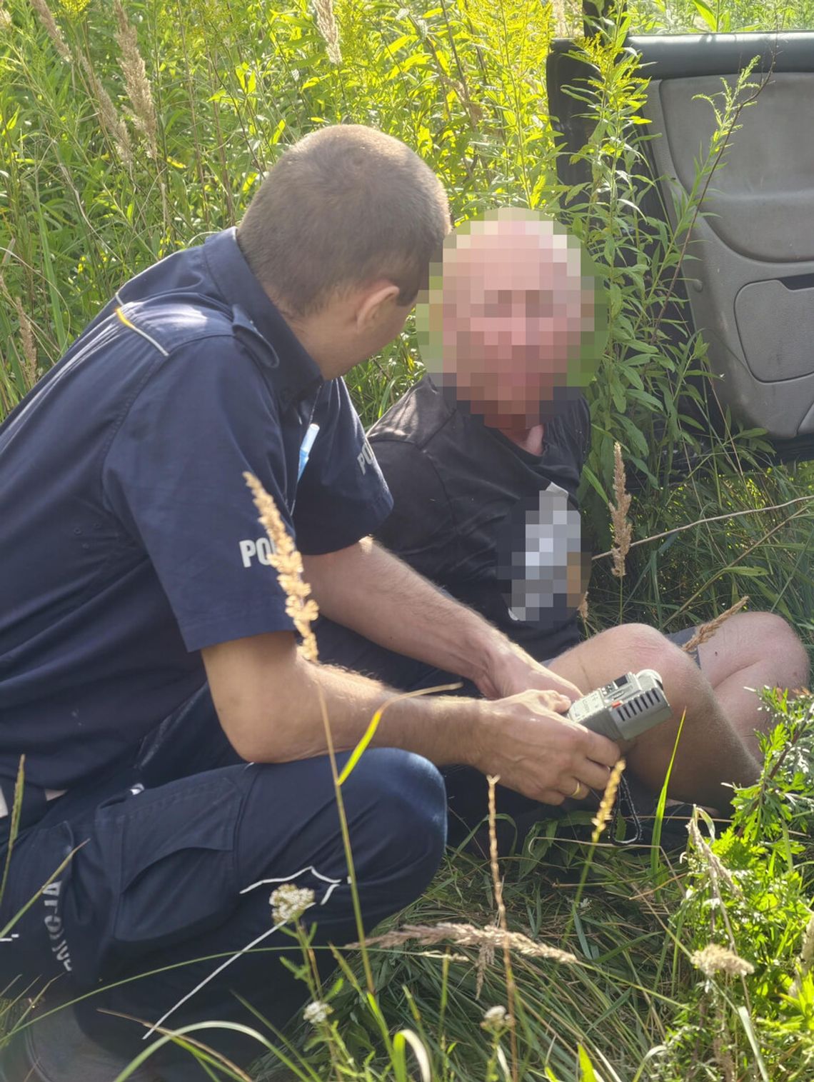 Pościg i zatrzymanie pijanego kierowcy. Radomscy policjanci po służbie znów pokazali klasę