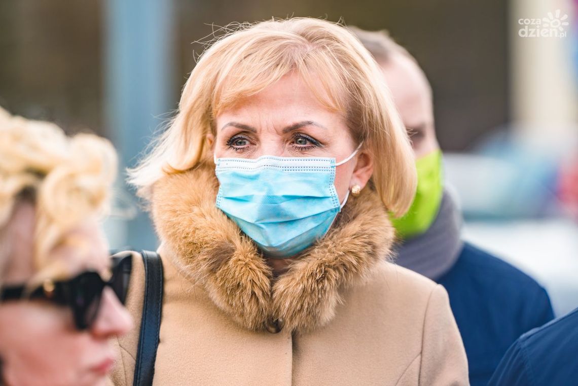 Poseł Anna Kwiecień ma koronawirusa Poseł Anna Kwiecień ma koronawirusa