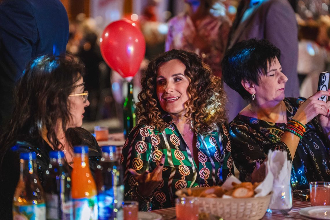 Potańcówka PRL w hali MOSiR-u. Tak rozpoczęły się obchody 50. rocznicy Radomskiego Czerwca ’76