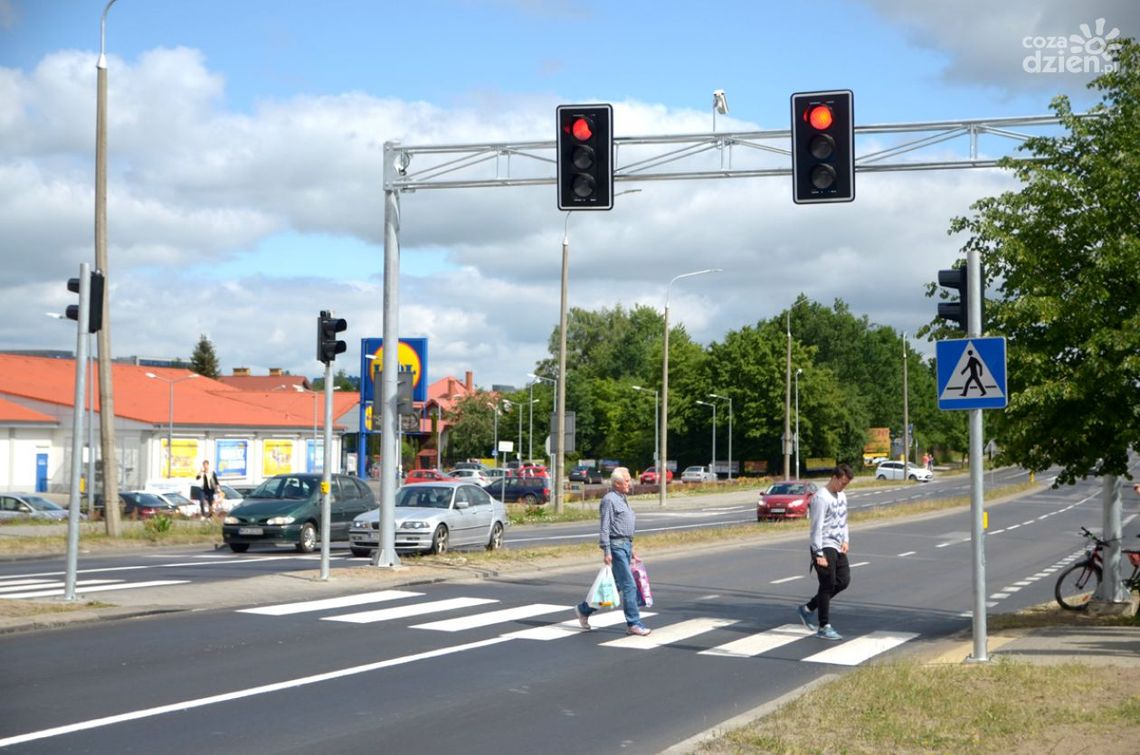 Potrącenie na pasach przy ul. Sycyńskiej. Kobieta trafiła do szpitala