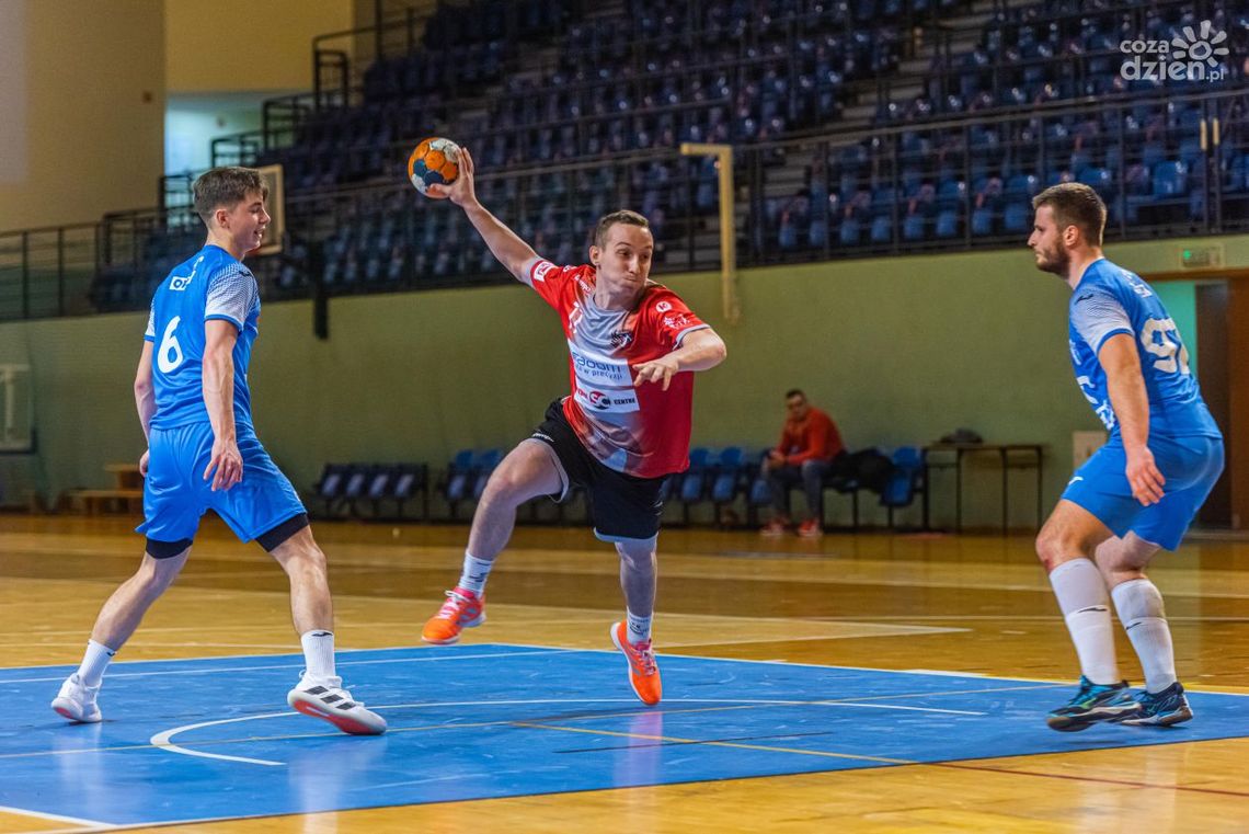 Poważne problemy szczypiornistów Uniwersytetu