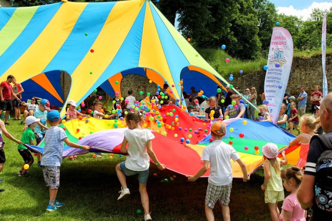 Powiatowo-Gminny Dzień Dziecka w Kowali Powiatowo-Gminny Dzień Dziecka w Kowali