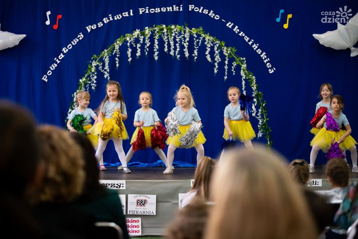 Powiatowy Festiwal Piosenki Polsko-Ukraińskiej "Bajkowe Melodie" Powiatowy Festiwal Piosenki Polsko-Ukraińskiej "Bajkowe Melodie"
