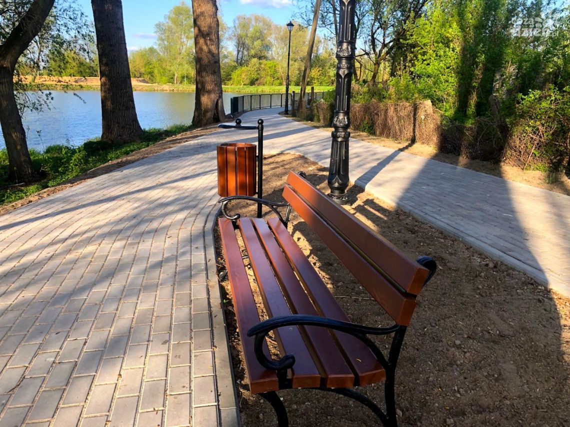 Powstał bulwar nad jeziorem w Białobrzegach