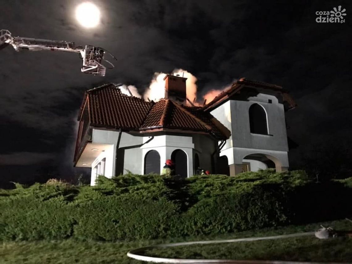 Pożar domu jednorodzinnego. Straty na ponad 180 tys. zł